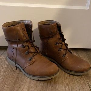 North face leather boots